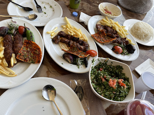 مطعم فيفث سيزون