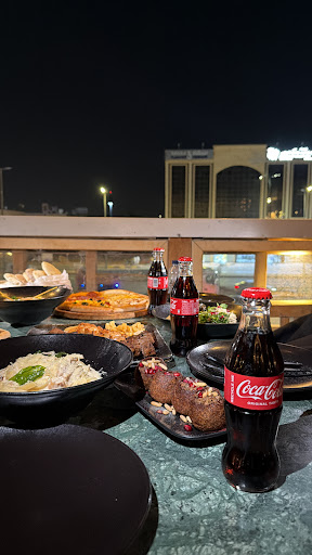 مطعم وكافيه لاڤيا
