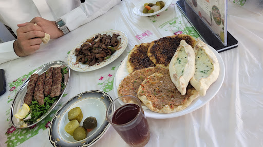 مطعم المنير الفرع الرئيسي
