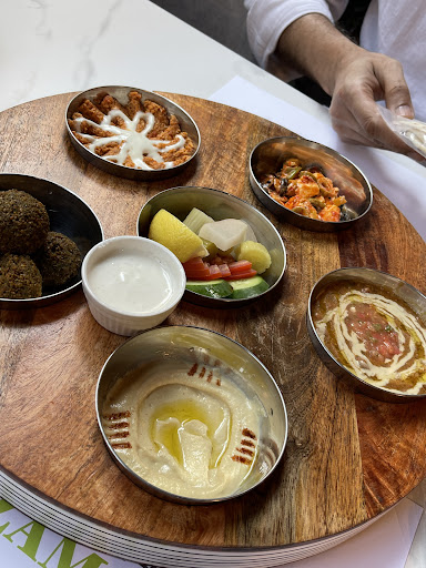 مطعم ومقهى زمن