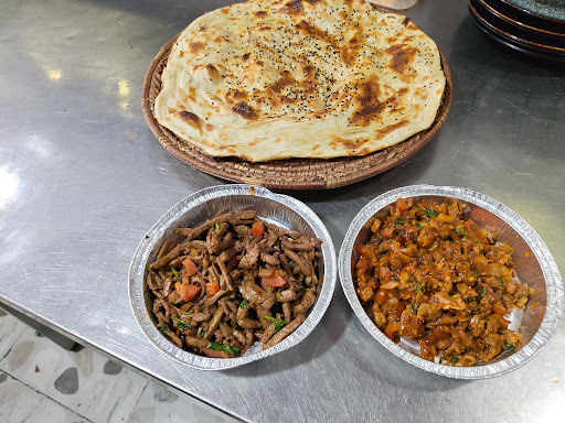 مطعم رست الشرق للأكلات الشعبية