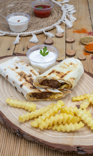 3points restaurant مطعم ثري بوينتس( افطار/غذاء/عشاء)