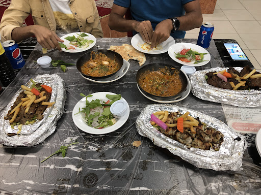 مطعم بقيق البخاري ٢