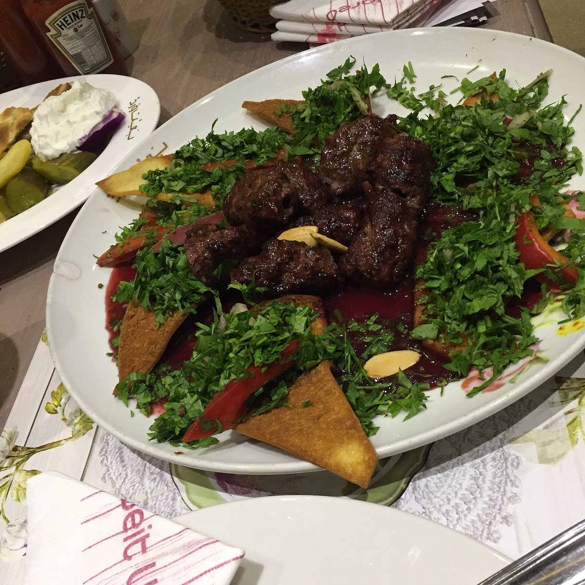 رأي حول بيت ورد: ديكور منزلي أنيق بألوان وردية